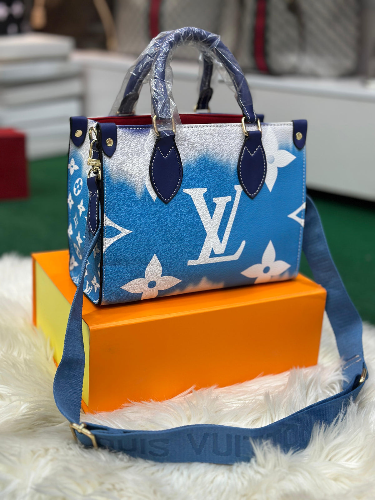 LOUIS VUITTON CrossBody