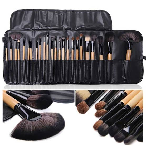 Bobby brown brushes