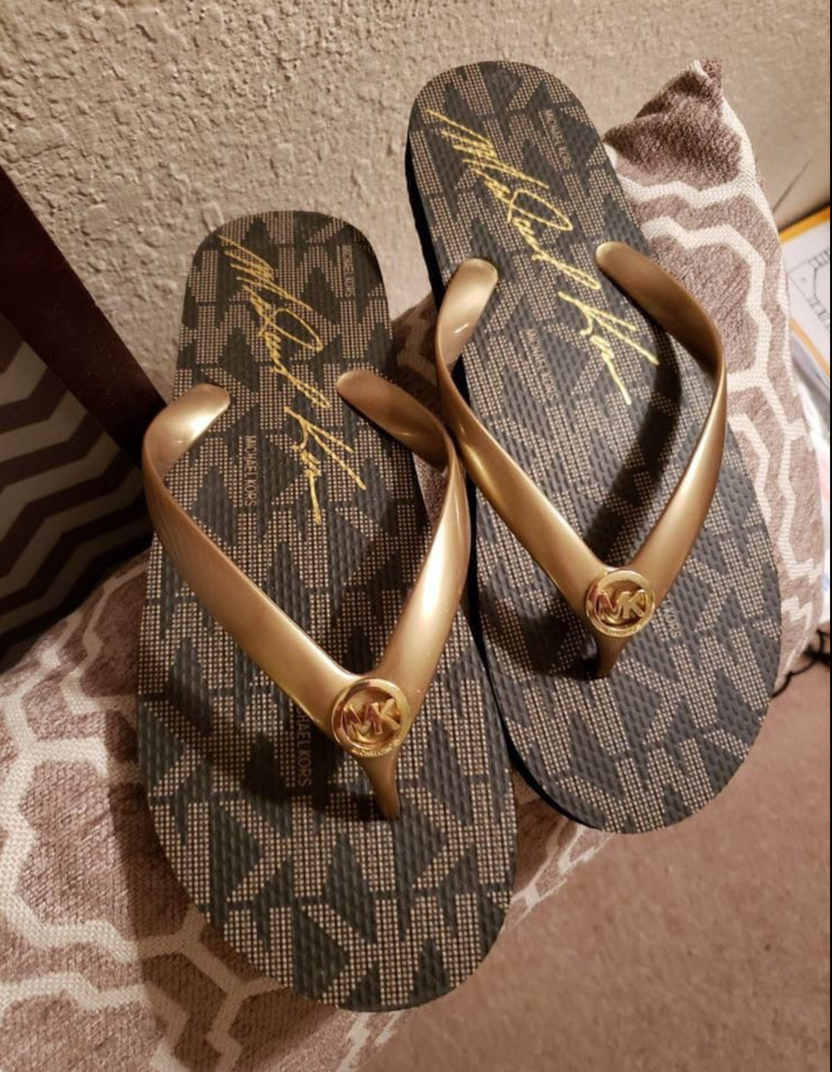 Michael Kors Flip flops imported