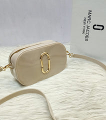 Marc Jacobs Cross Body
Shining cross body with long strap