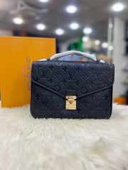 Louis Vuitton Metis Handbag