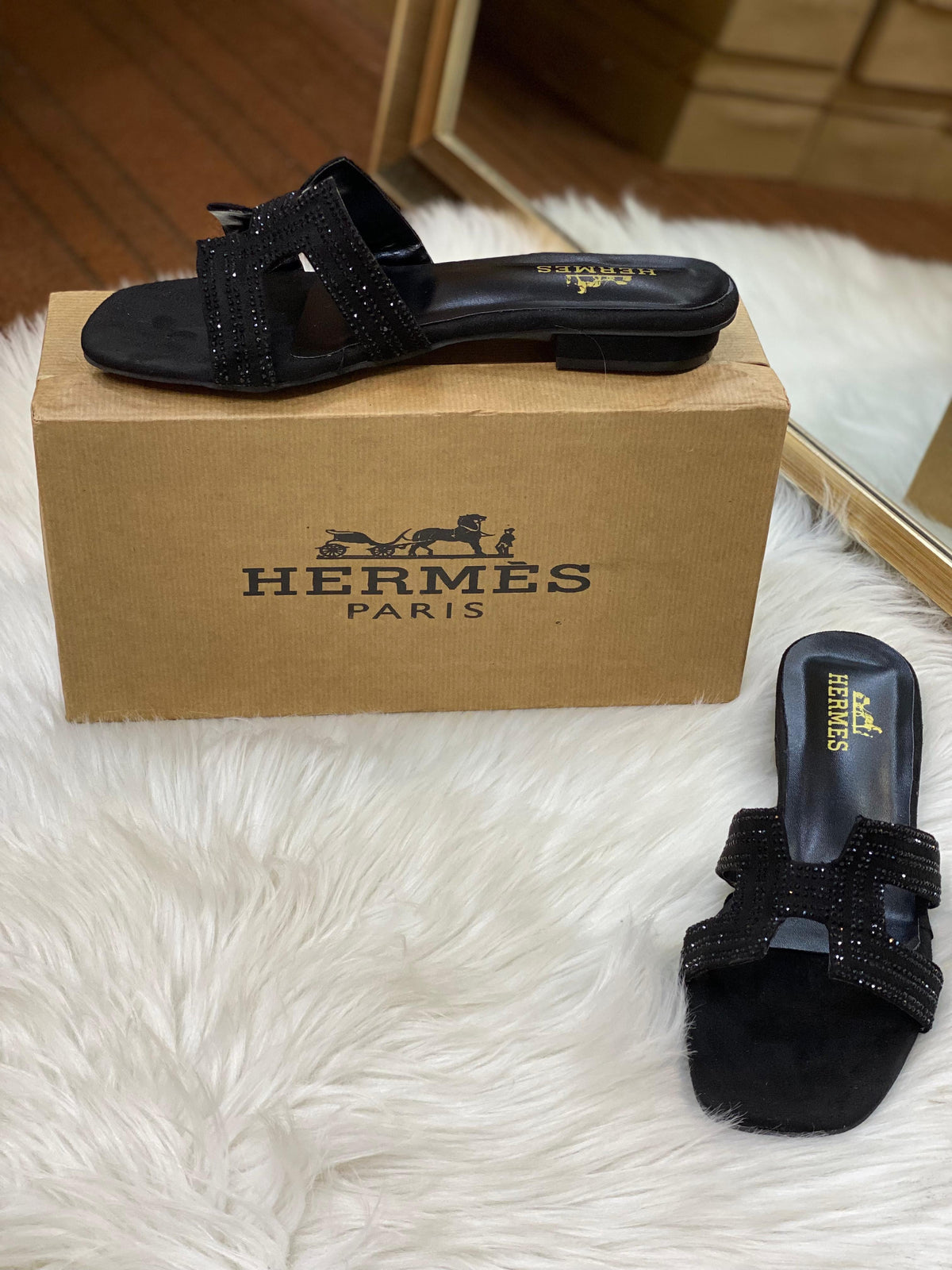 Hermes Beatki Flats