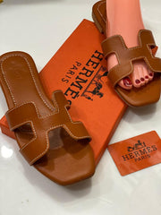 Hermes Basic Color Sandal