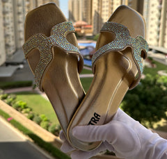 Yantra Lilly sandals