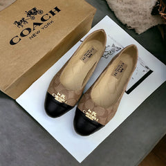 Coach Pumps