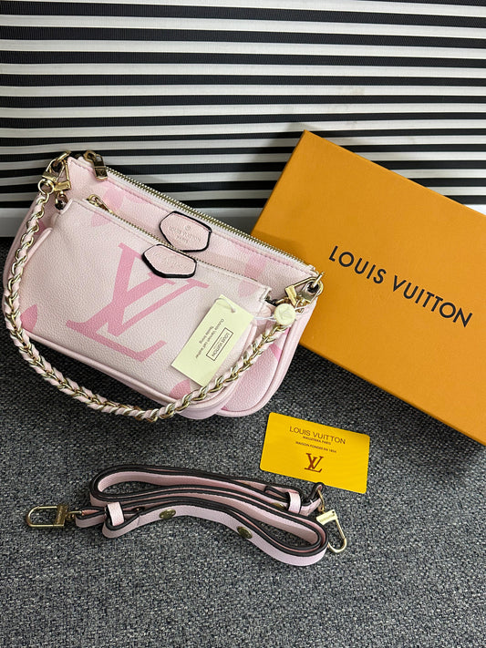 Louis uitton 
multi pouchette