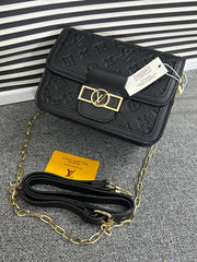 LOUIS VUITTON
Dauphine MM