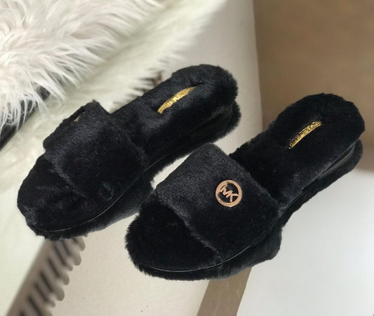 MK Fur Slipper