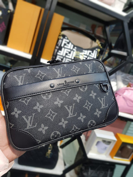 Louis Vuitton Alpha Wearable Wallet