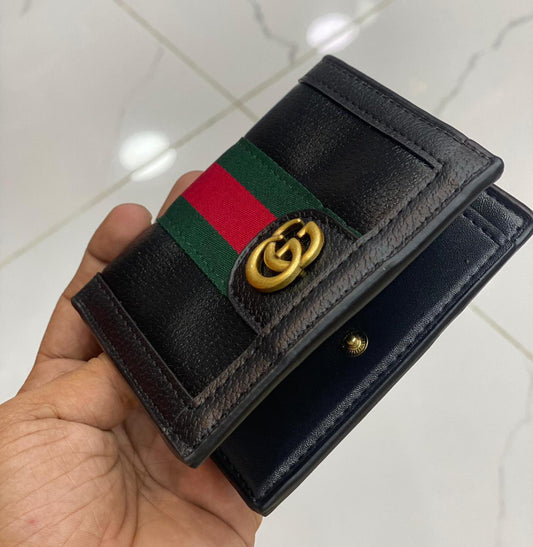 GUCCI Elegant Wallets