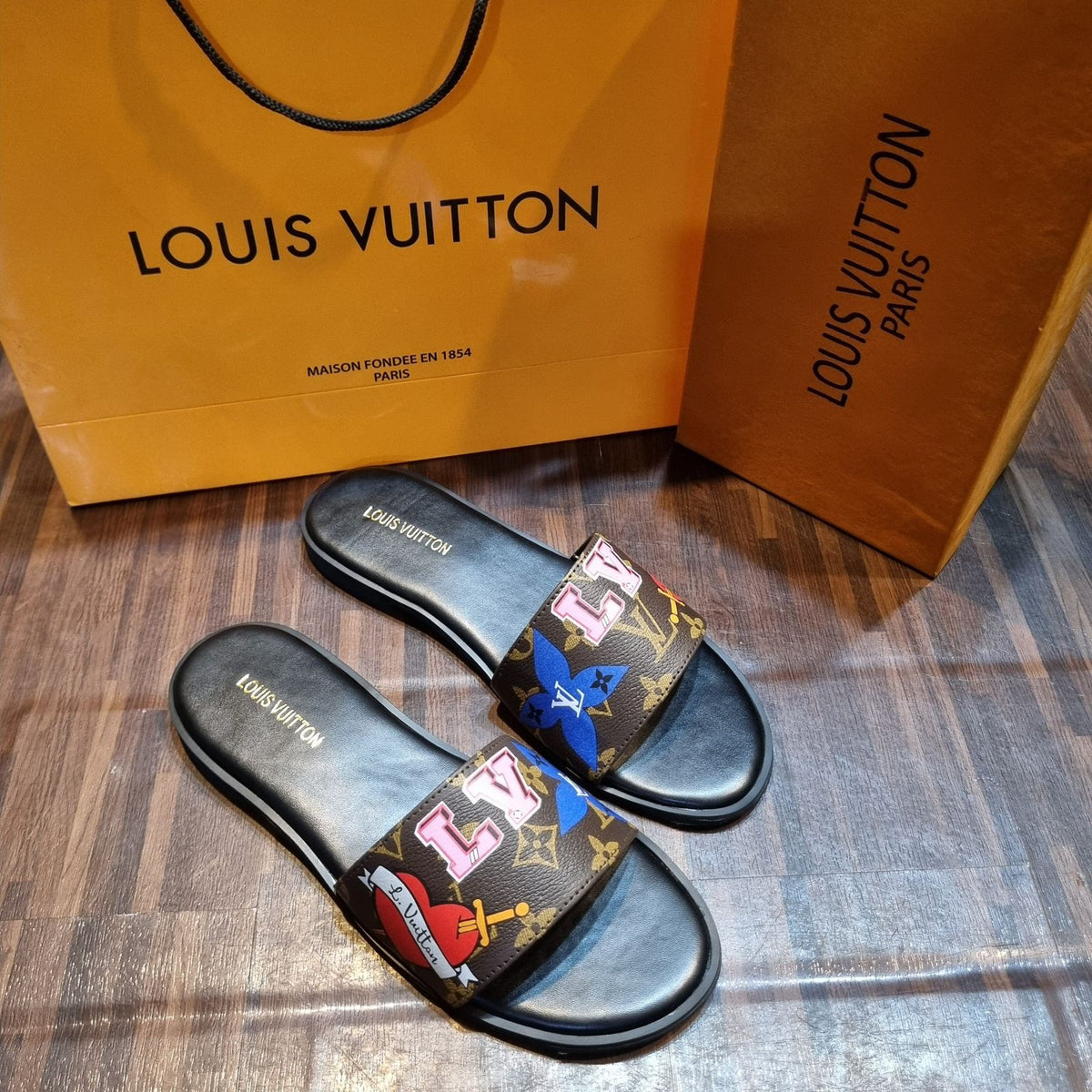 Louis Vuitton Stylish Slippers