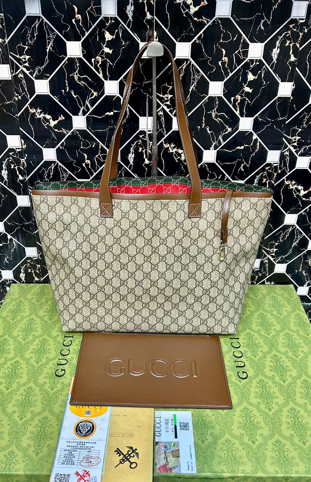 Gucci Elegant Tote Bags