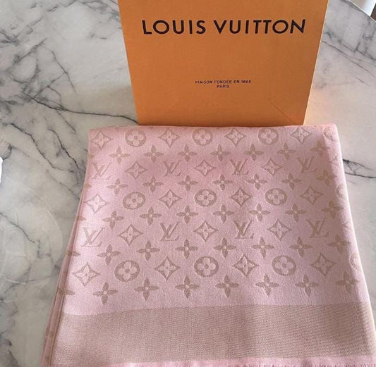 Louis Vuitton High-Quality Scarves